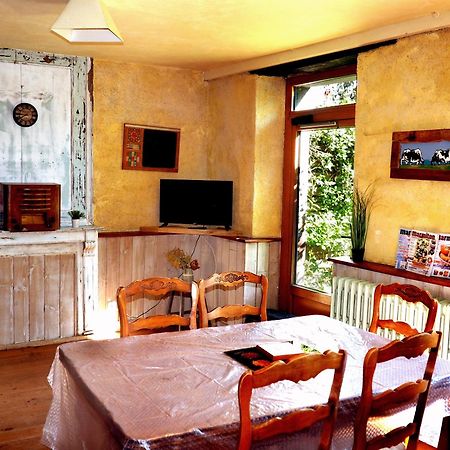 Les Gîtes du Couvent Alternatif, Bretagne Camlez Extérieur photo