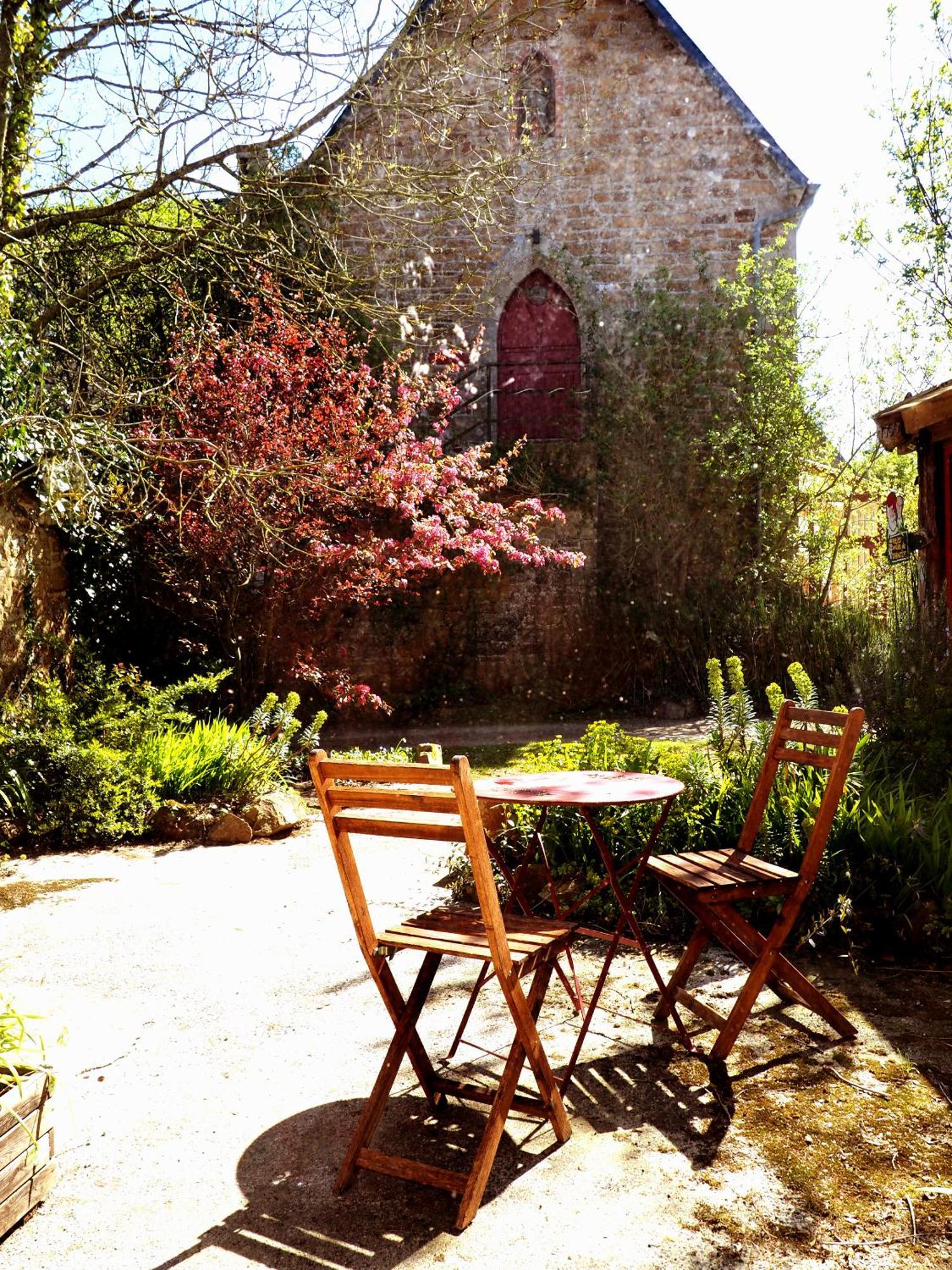 Les Gîtes du Couvent Alternatif, Bretagne Camlez Extérieur photo