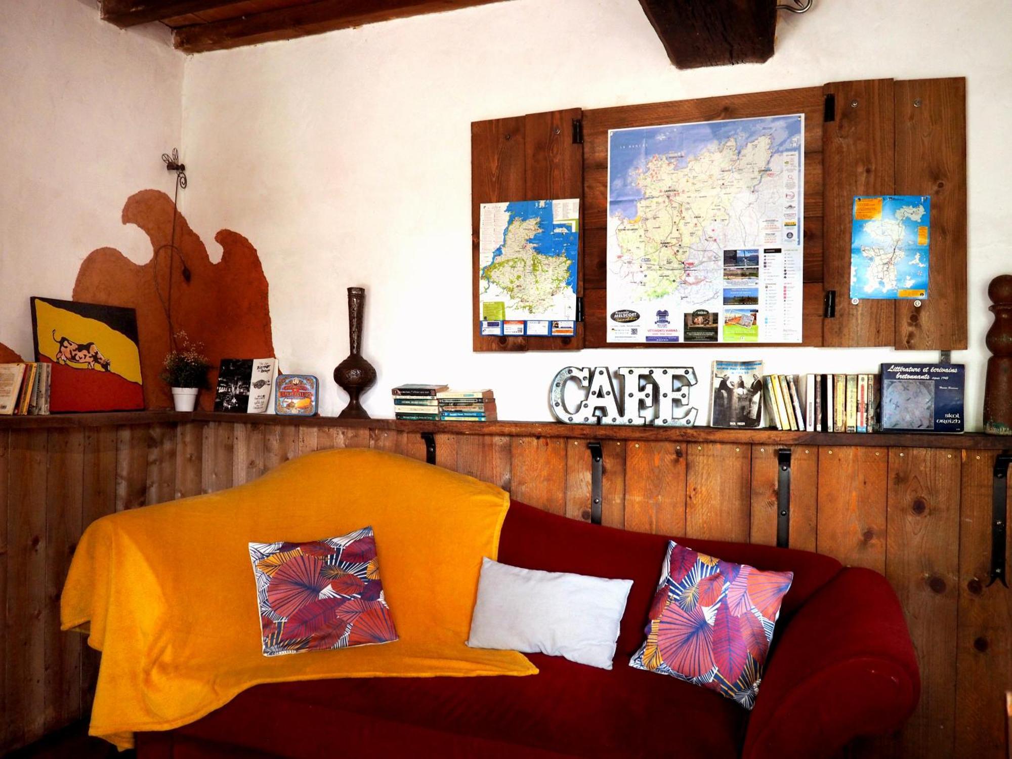 Les Gîtes du Couvent Alternatif, Bretagne Camlez Extérieur photo
