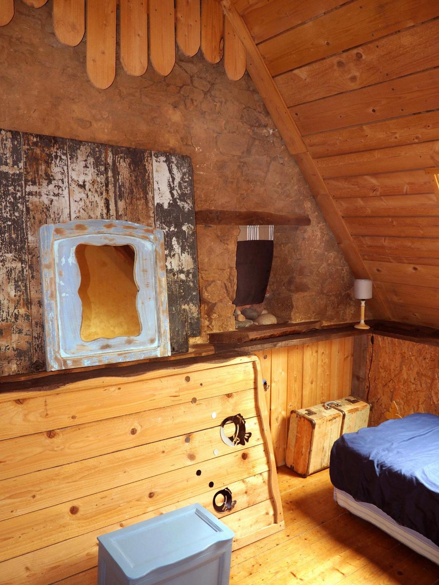 Les Gîtes du Couvent Alternatif, Bretagne Camlez Extérieur photo