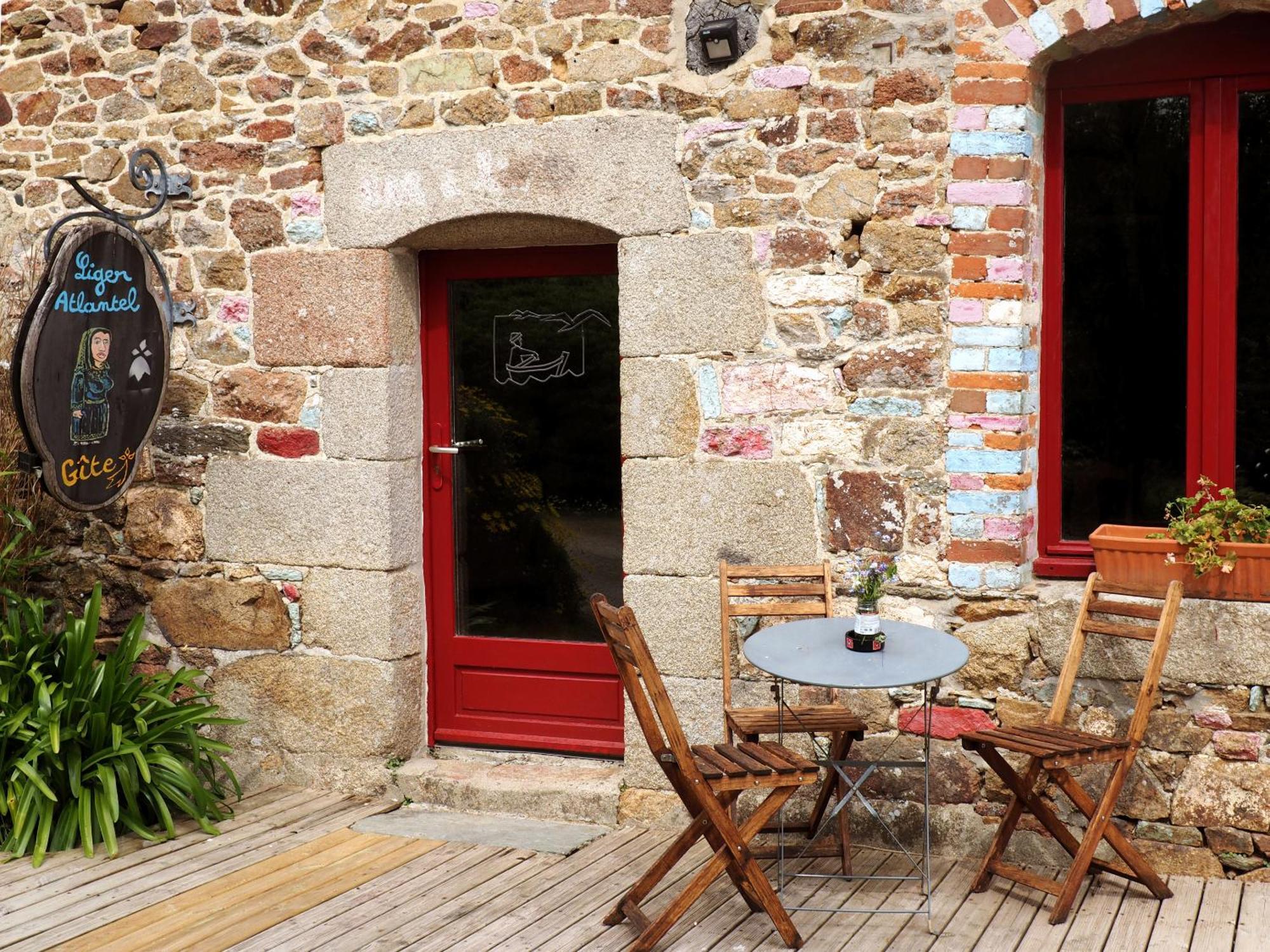 Les Gîtes du Couvent Alternatif, Bretagne Camlez Chambre photo